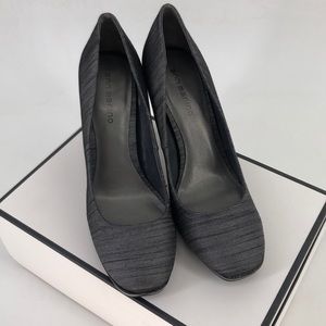 Ann Marino silver and black 4” heels size 9M